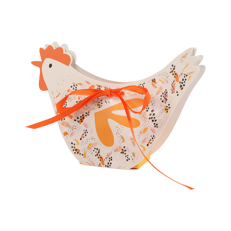 Ballotin Poulette "Symphonie" : Petit boîtage Poulette "Symphonie", intérieur apte au contact alimentaire et fermeture ruban. Emballage ludique, doux et raffiné pour Pâques.