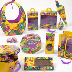 Panier Ovo "Exotique" Photo numéro 2 : Le Panier Ovo "Exotique" est idéal pour mettre en valeur tous vos moulages sous un design alliant Kraft et motifs lumineux pour un raffinement garanti !