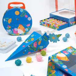 Cornet "Alphonse et Ernestine" Photo numéro 2 : Cornet surprise pour chocolats de Pâques, festif et coloré. Idéal pour offrir ou présenter vos gourmandises aux enfants et familles.