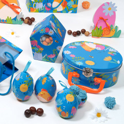 Valise Métallique "Alphonse et Ernestine" Photo numéro 5 : Valise ronde métallique apte au contact alimentaire. Emballage pratique et élégant pour présenter ou offrir vos chocolats de Pâques.