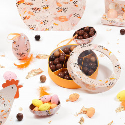 Shirley "Symphonie" Photo numéro 4 : Boîte Shirley avec couvercle à fenêtre transparente au thème de la collection "Symphonie" au design subtile, doux et lumineux.