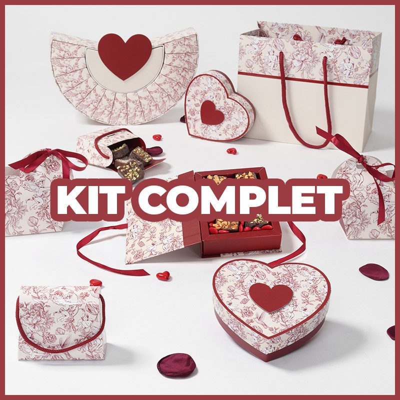 "Chambord" - Kit Collection Complète : En achetant ce Kit, vous retrouvez tous les produits de la collection Chambord à un prix avantageux et en petites quantités.
Une excellente opportunité pour créer une ambiance stylée dans votre boutique.