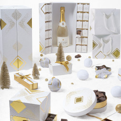 Calendrier de l'Avent Léa "Apogée" Photo numéro 5 : Calendrier de l’Avent Léa "Apogée", coffret aimanté avec 24 cases et compartiment central pour bouteille ou moulage, intérieur blanc apte au contact alimentaire