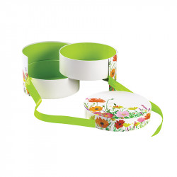 Boîte ronde Élisa "Prairie" Photo numéro 2 : 2 compartiments. Intérieur coloré apte au contact alimentaire. Accessoires : 1 ruban
Gamme "Prairie" idéale pour présenter vos chocolats ou macarons de pâques !