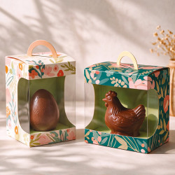 Panoramique Poule "Douceur Printanière" Photo numéro 6 : Sac panoramique de la collection "Douceur Printanière" avec fenêtre transparente, parfait pour présenter et transporter une poule en chocolat de Pâques.