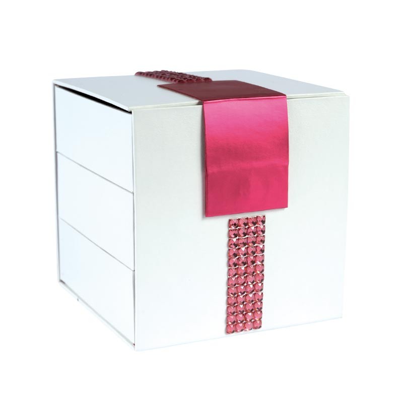 Déstockage packaging boîte cubique à compartiments - Cyrano Strass Déstockage packaging boîte cubique à compartiments - Cyrano Strass